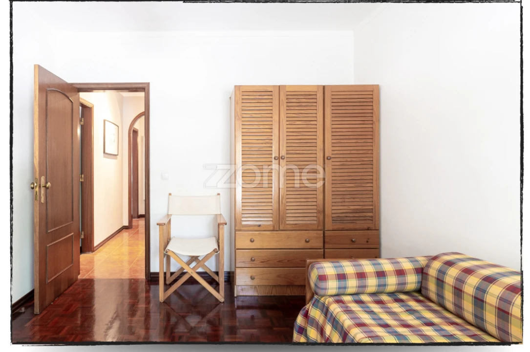 Apartamento T2 para Venda em Carcavelos e Parede Foto 35
