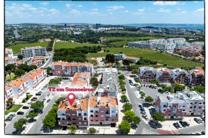 Apartamento T2 para Venda em Carcavelos e Parede