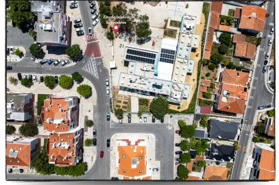 Apartamento T2 para Venda em Carcavelos e Parede