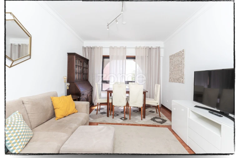 Apartamento T2 para Venda em Carcavelos e Parede Foto 15