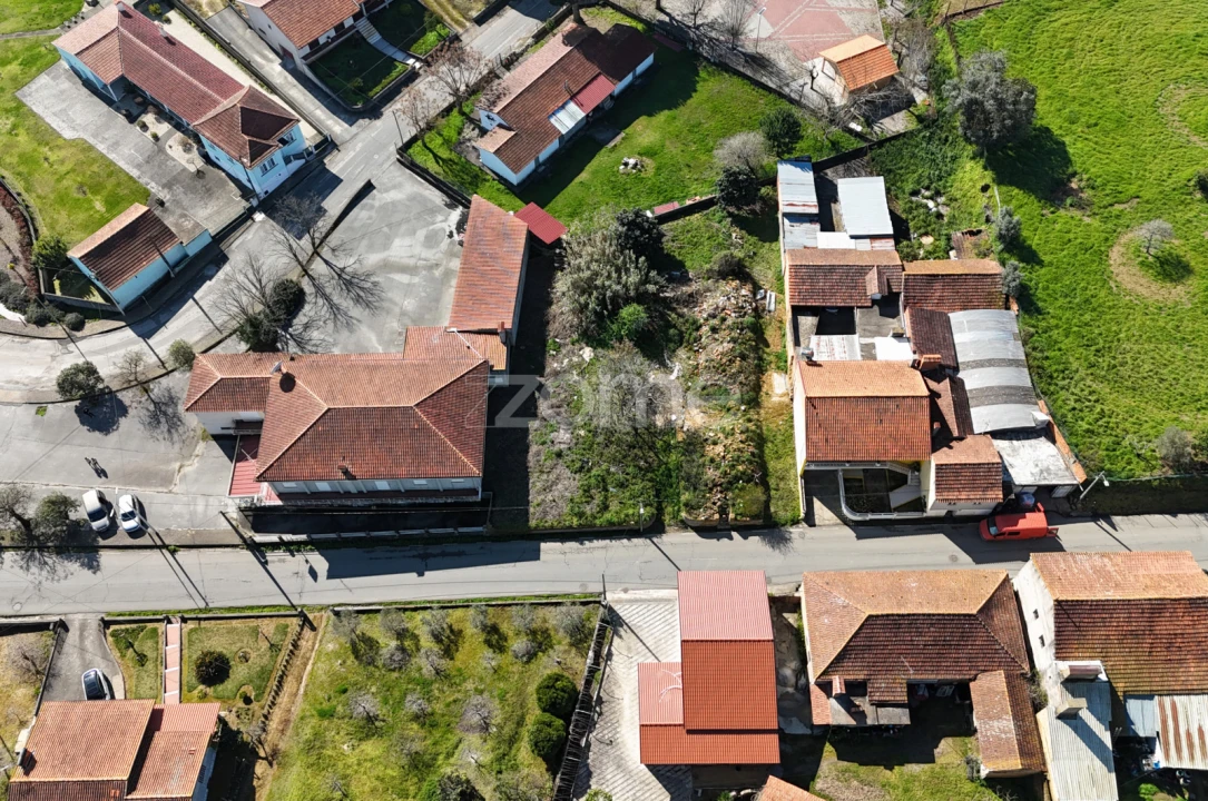 Terreno para Venda em Amoreira da Gândara, Paredes do Bairro e Ancas Foto 3