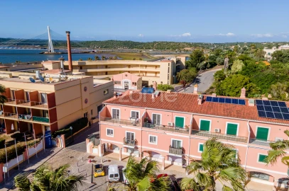 Moradia T4 para Venda em Estômbar e Parchal
