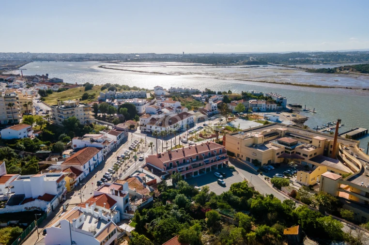 Moradia T4 para Venda em Estômbar e Parchal Foto 42