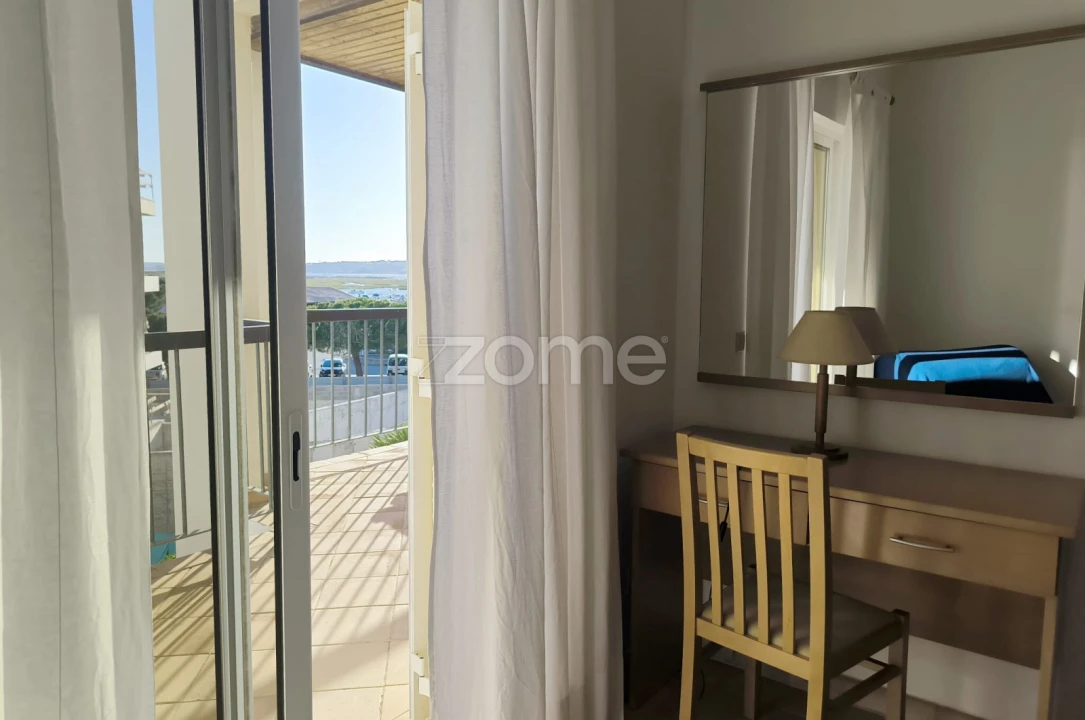 Apartamento T1 para Arrendamento em Alvor Foto 9