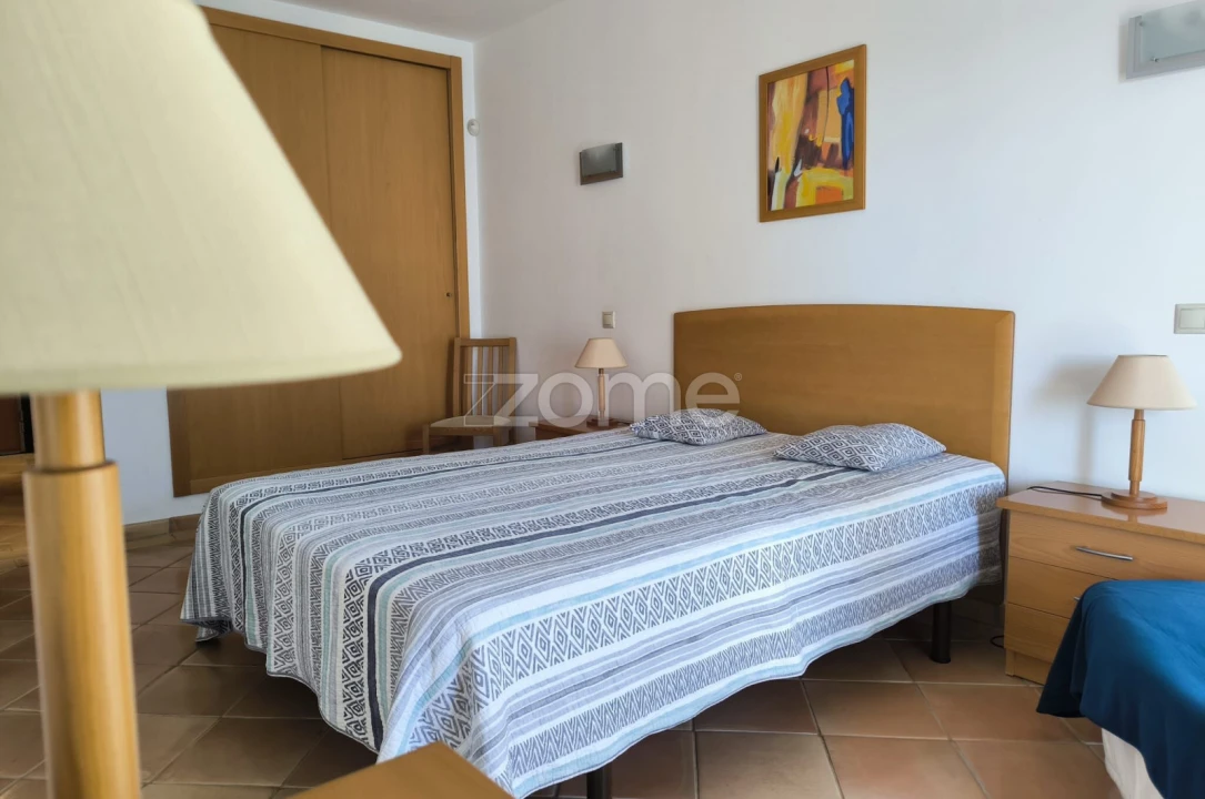 Apartamento T1 para Arrendamento em Alvor Foto 8