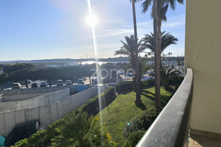 Apartamento T1 para Arrendamento em Alvor Foto 11