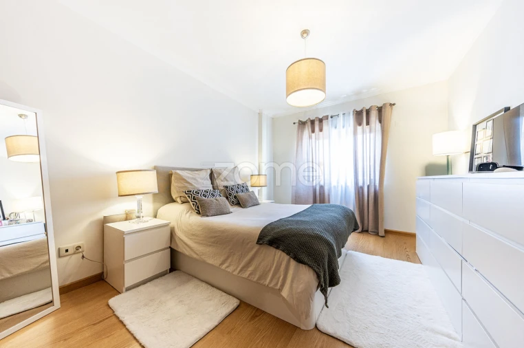 Apartamento T2 para Venda em Algueirão-Mem Martins Foto 14