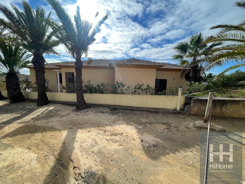 Moradia T2 para Venda em Porto Santo Foto 32