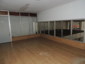 Armazém para Venda em Amora