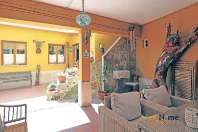 Moradia T5 para Venda em Santa Marinha e São Pedro da Afurada
