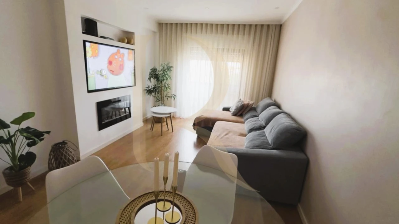 Apartamento T3 para Venda em Amora Foto 1
