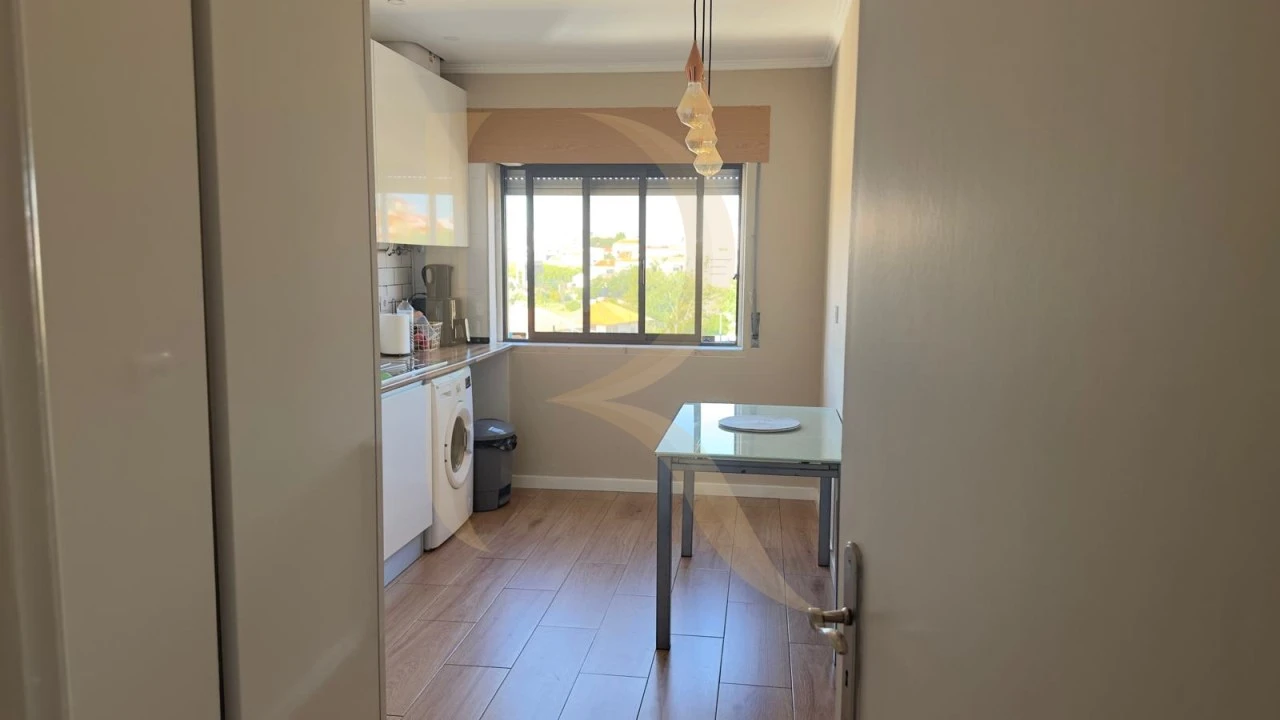 Apartamento T3 para Venda em Amora Foto 12