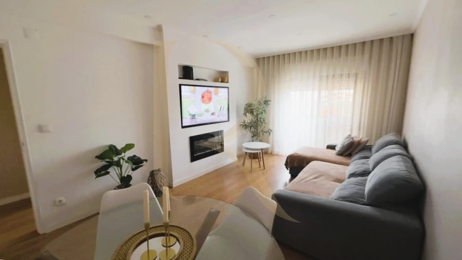 Apartamento T3 para Venda em Amora Foto 3