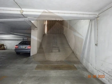 Garagem para Arrendamento em Ramalde