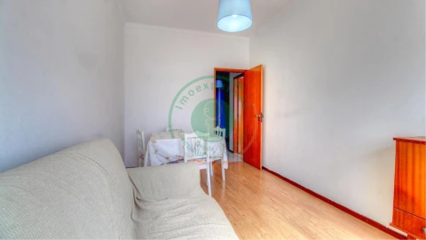 Apartamento T2 para Arrendamento em Buarcos