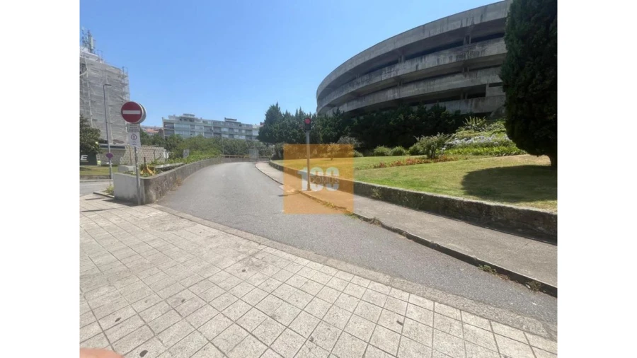 Apartamento T1 para Venda em Cedofeita, Santo Ildefonso, Sé, Miragaia, São Nicolau e Vitória Foto 25