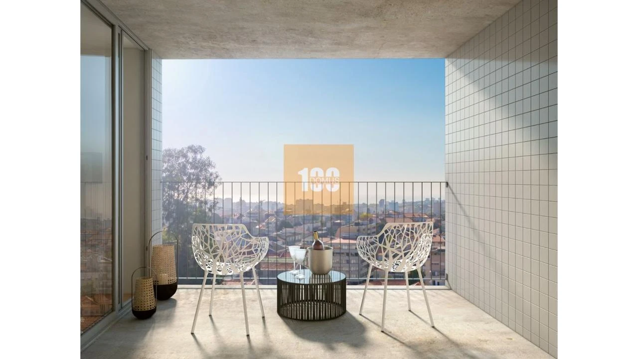Apartamento T1 para Venda em Cedofeita, Santo Ildefonso, Sé, Miragaia, São Nicolau e Vitória Foto 1