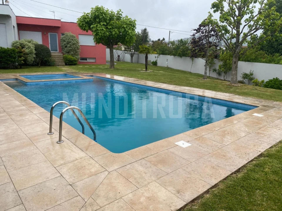 Moradia T3 para Venda em Macieira Foto 16