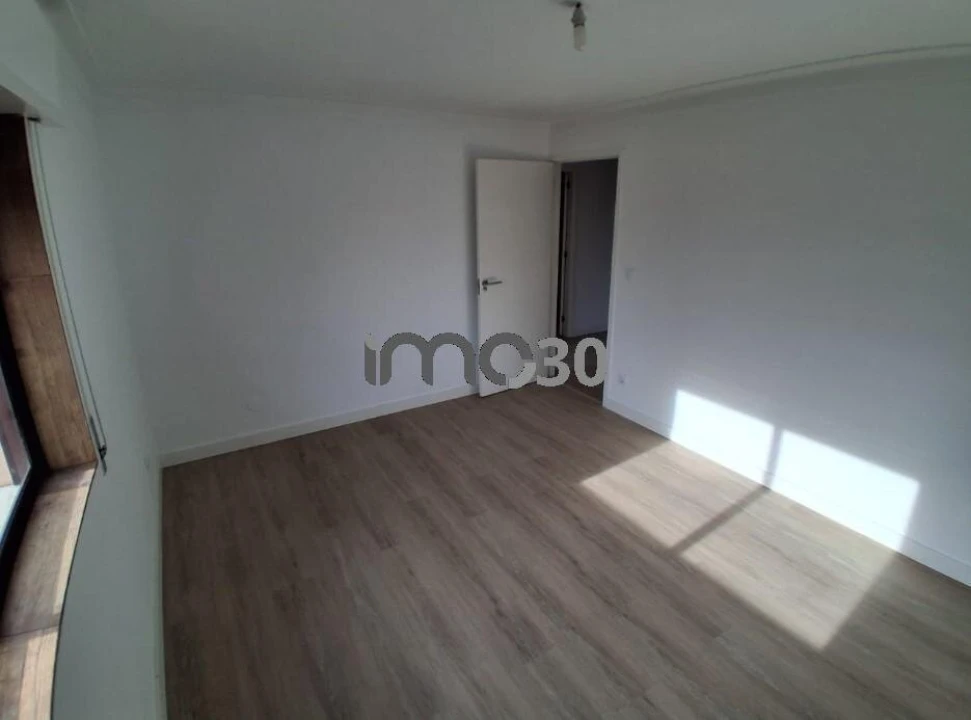 Apartamento T2 para Venda em Rio Tinto Foto 5