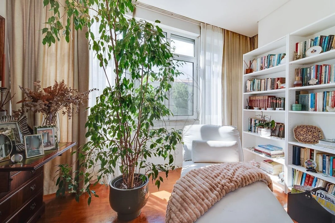 Apartamento T3 para Venda em Alvalade Foto 3