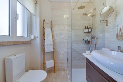 Apartamento T3 para Venda em Alvalade