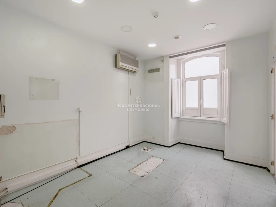 Apartamento T2 para Venda em Arroios Foto 19