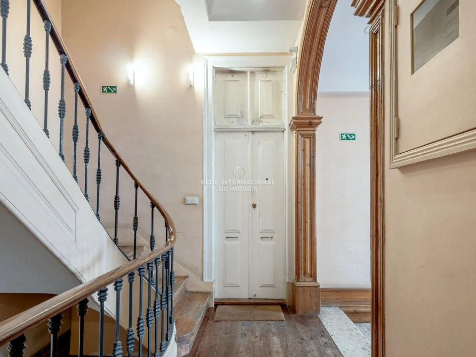 Apartamento T2 para Venda em Arroios Foto 10
