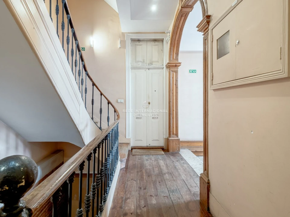 Apartamento T2 para Venda em Arroios Foto 5