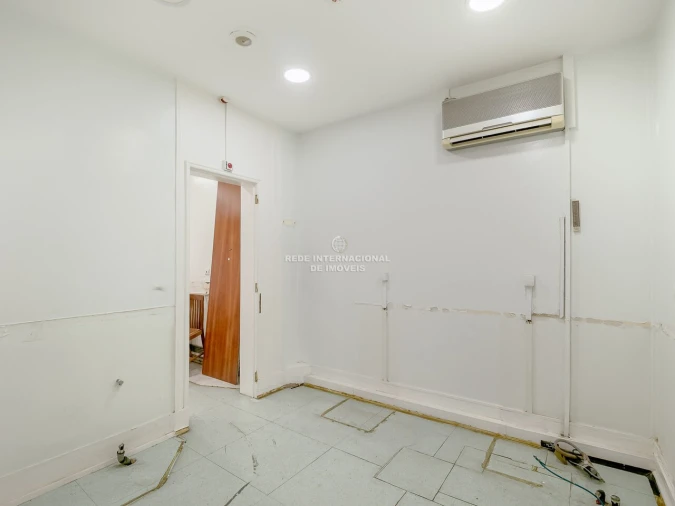 Apartamento T2 para Venda em Arroios Foto 29