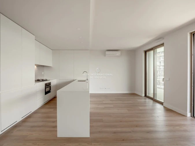 Apartamento T3 para Venda em Algés, Linda-A-Velha e Cruz Quebrada-Dafundo Foto 4