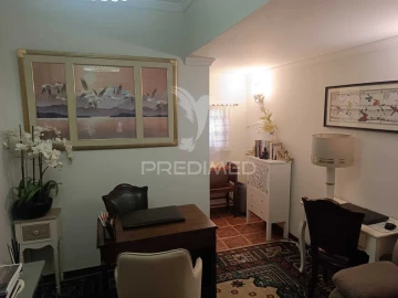 Moradia T4 para Venda em Peso da Régua e Godim