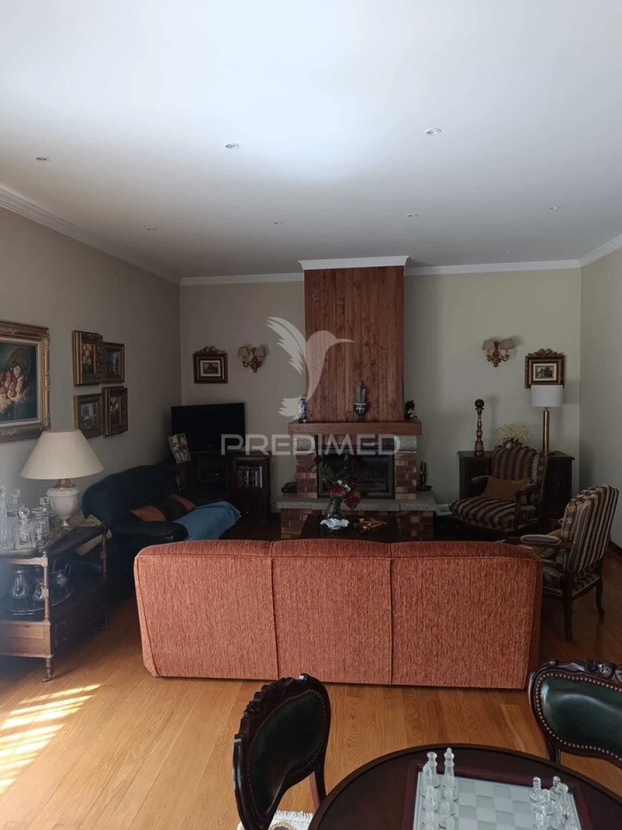Moradia T4 para Venda em Peso da Régua e Godim Foto 37