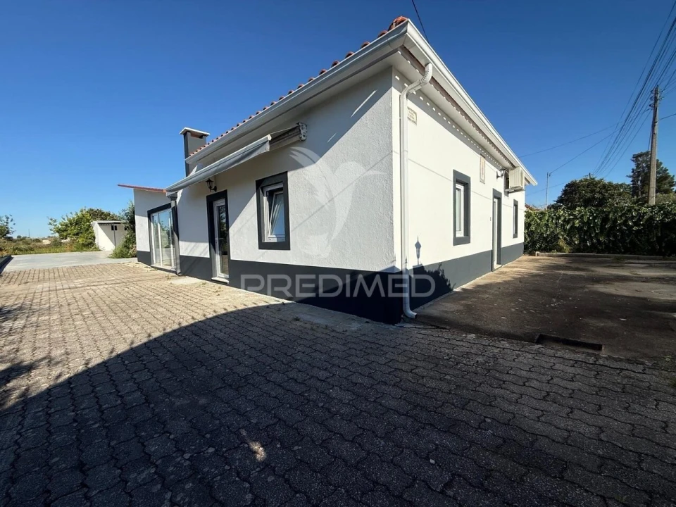 Moradia T3 para Venda em Casével e Vaqueiros Foto 11