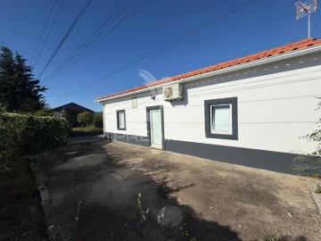 Moradia T3 para Venda em Casével e Vaqueiros