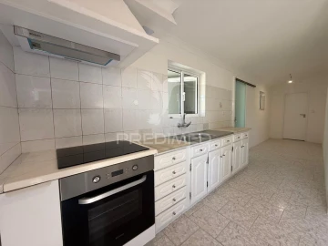 Moradia T3 para Venda em Casével e Vaqueiros