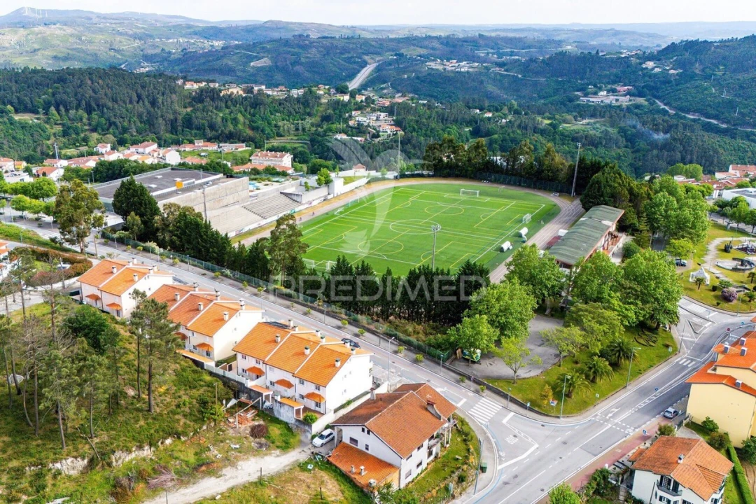 Moradia T4 para Venda em Castro Daire Foto 34