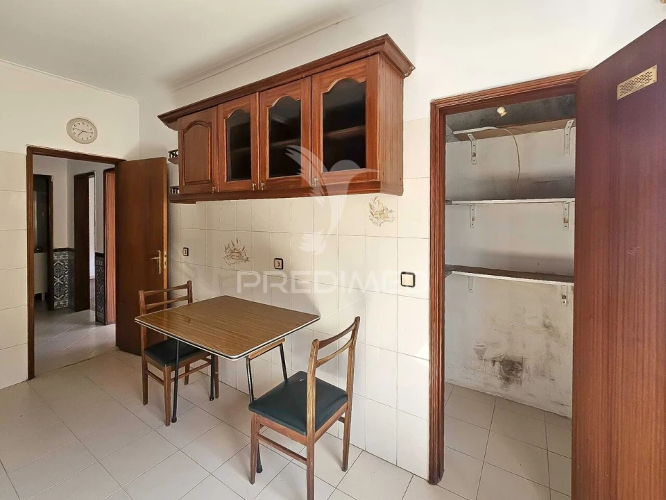 Apartamento T2 para Venda em Rio de Mouro Foto 12