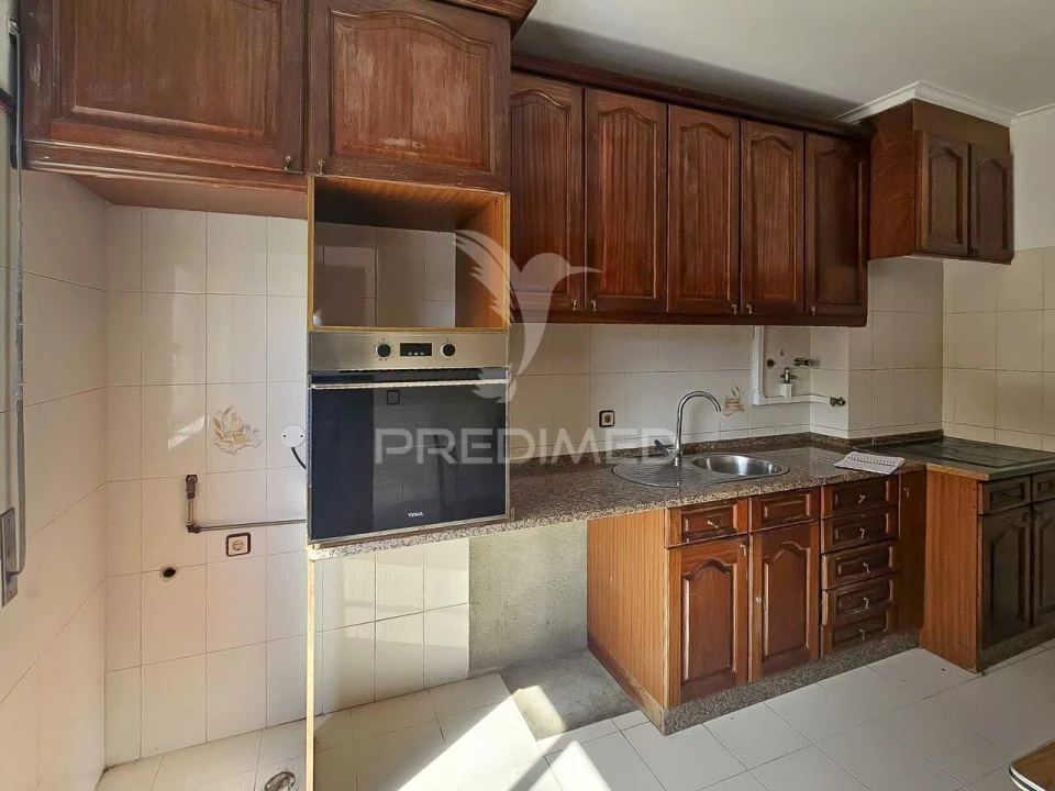 Apartamento T2 para Venda em Rio de Mouro Foto 3