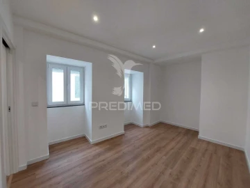 Apartamento T4 para Venda em Sé e São Lourenço