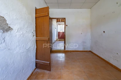 Moradia T9 para Venda em Gafanhoeira (São Pedro) e Sabugueiro