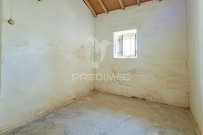 Moradia T9 para Venda em Gafanhoeira (São Pedro) e Sabugueiro