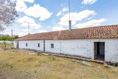 Moradia T9 para Venda em Gafanhoeira (São Pedro) e Sabugueiro
