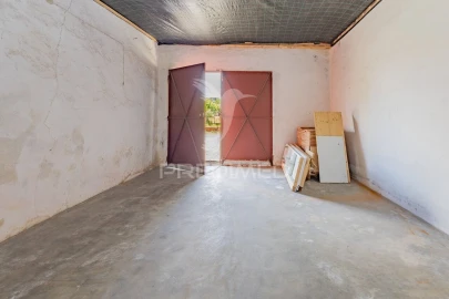 Moradia T9 para Venda em Gafanhoeira (São Pedro) e Sabugueiro