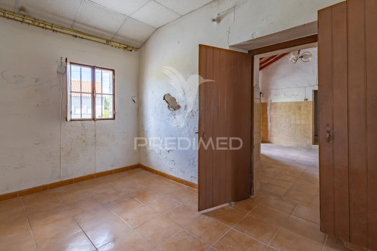 Moradia T9 para Venda em Gafanhoeira (São Pedro) e Sabugueiro Foto 13