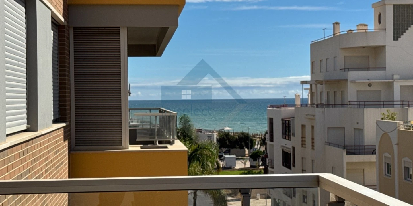 Apartamento T1 para Arrendamento em Quarteira Foto 10