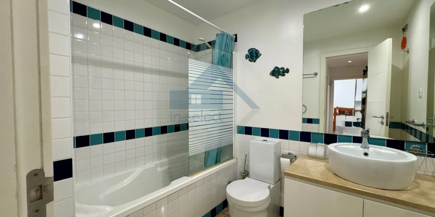 Apartamento T1 para Arrendamento em Quarteira Foto 17