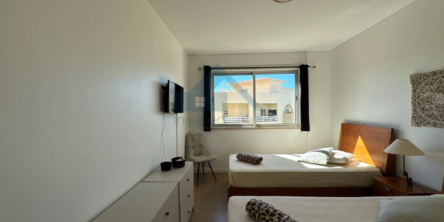 Apartamento T1 para Arrendamento em Quarteira Foto 19