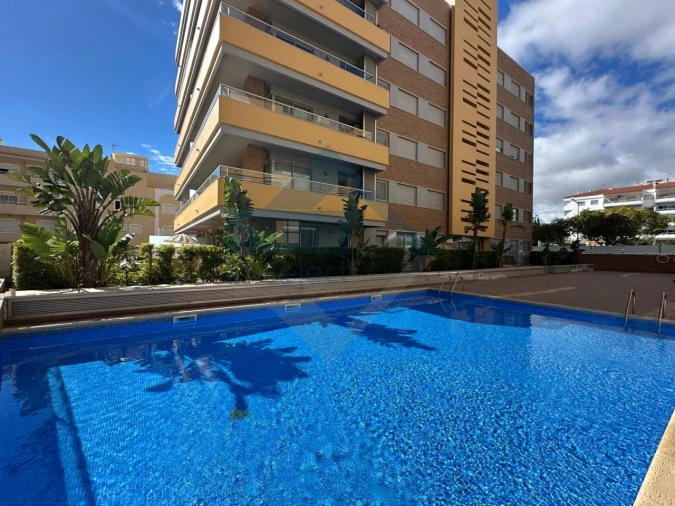 Apartamento T1 para Arrendamento em Quarteira Foto 3