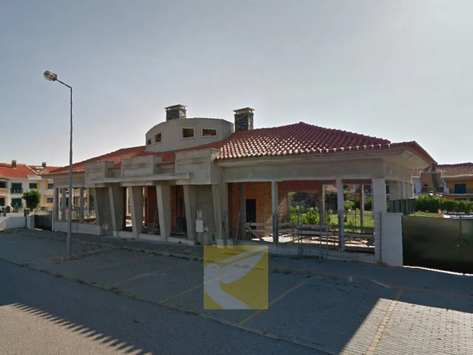 Loja para Venda em Fundão, Valverde, Donas, A. Joanes, A. Nova Cabo Foto 1