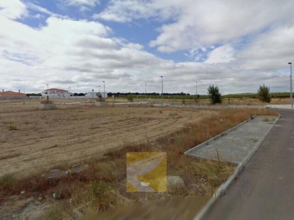 Terreno para Venda em Benfica do Ribatejo Foto 1